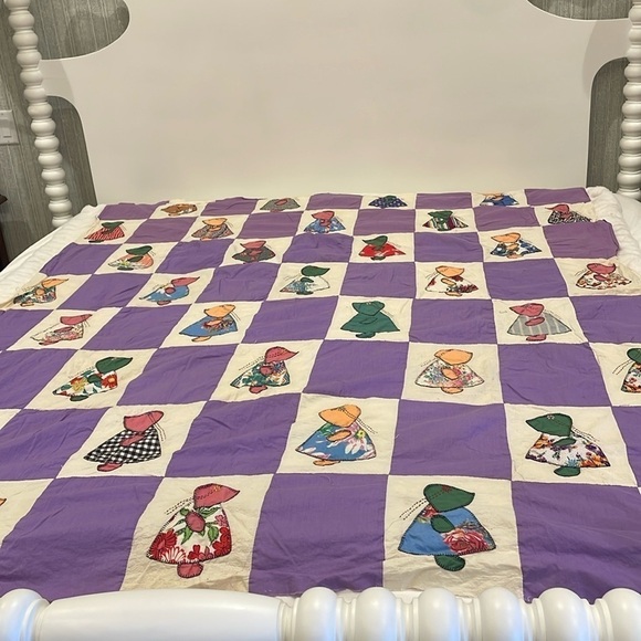 GORGEOUS Vintage Completely Hand Stitched & Embroidered Multi Colored Quilt Top